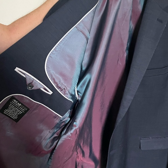 Kenneth Cole Awareness suit. Pants size 48. Jacket 56 Long. - Picture 4 of 6